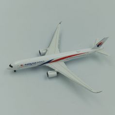 HERPA MALAYSIA AIRLINES AIRBUS A350-900 1/500